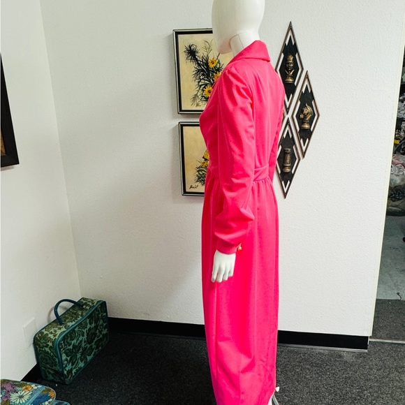 Pink Long Sleeve Polyester Gown - Picture 11 of 12
